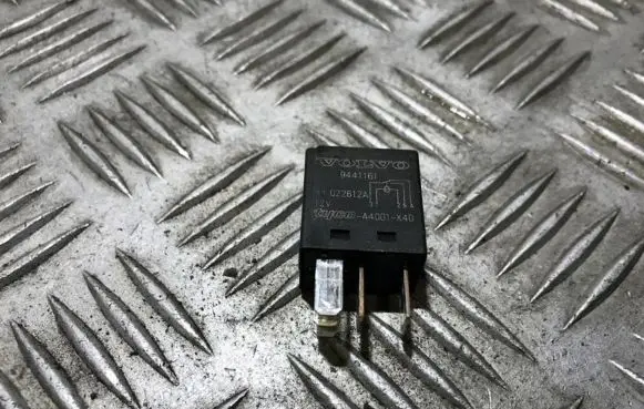 Volvo V70 Other relay 9441161 022612a