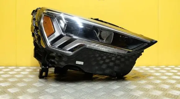 Audi Q3 F3 Headlight/headlamp 83A941034B 2931