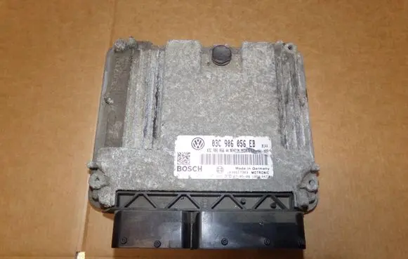 Skoda Octavia Mk2 (1Z) Engine control unit/module 03C906056EB