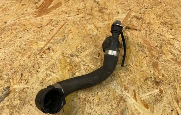 Mercedes-Benz C W205 Engine coolant pipe/hose A2055010891