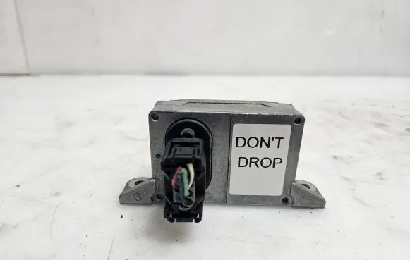 Mitsubishi Grandis ESP acceleration yaw rate sensor MN102338