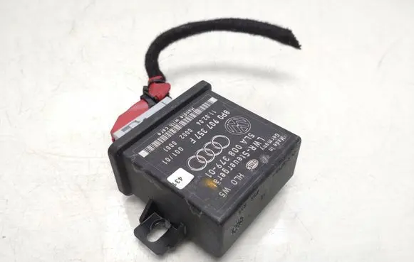 Audi A4 S4 B7 8E 8H Light module LCM 8P0907357F