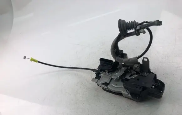 Volvo XC40 Rear door lock 31462456