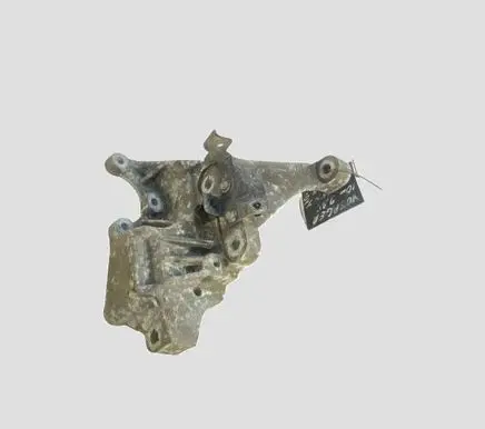 Chrysler Grand Voyager V Engine mounting bracket 90513157