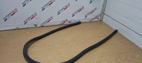 BMW 7 E65 E66 Engine compartment rubber 8240742