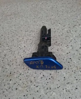 Headlight washer spray nozzle