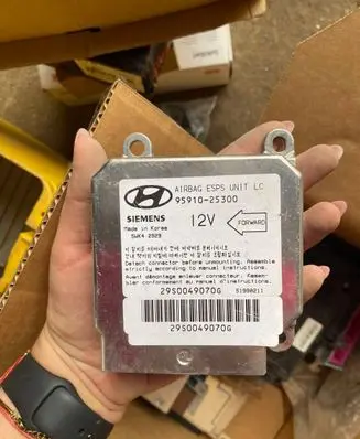 Hyundai Accent Airbag control unit/module 9591025300 29S0049070G
