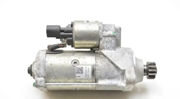 Volkswagen PASSAT B8 Starter motor LRS02474