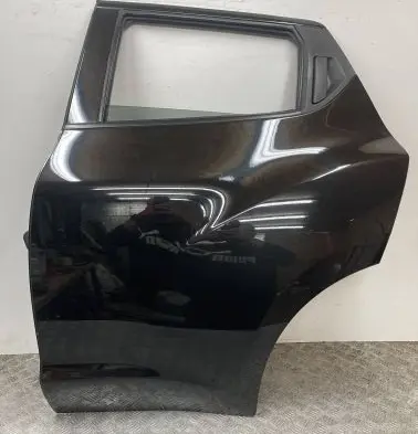 Nissan Juke I F15 Rear door 