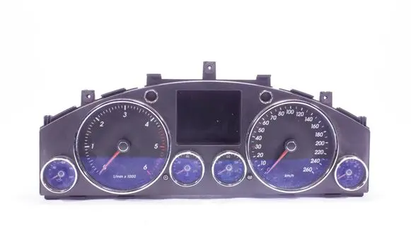 Volkswagen Touareg I Speedometer (instrument cluster) 7L6920881S 0263655614
