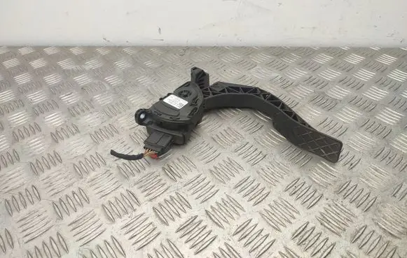 Audi A6 C7 Accelerator throttle pedal 8K1723523A