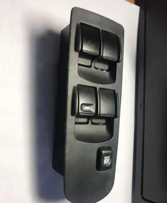 Mitsubishi Colt Electric window control switch MR587941 C8DD334M