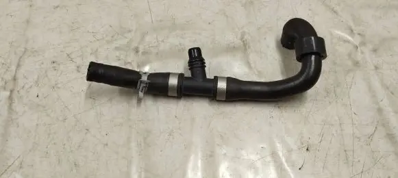 Volvo XC90 Engine coolant pipe/hose 32138615