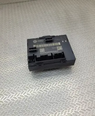 Audi A6 S6 C6 4F Door control unit/module 4F0959795M