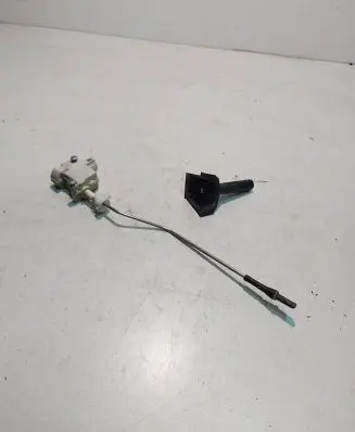 Volkswagen PASSAT B6 Central locking motor 3C0810773 PA66M40