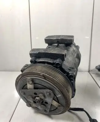 Volvo V50 Air conditioning (A/C) compressor (pump) 6178304824