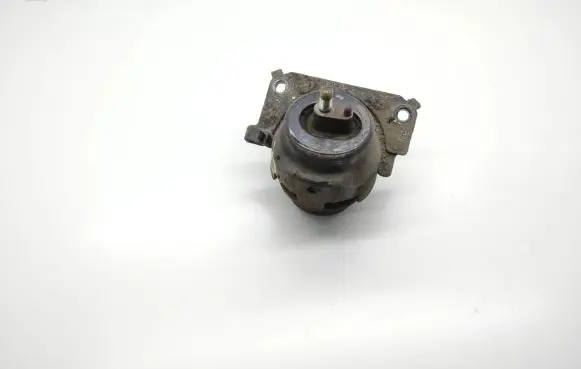 Toyota Land Cruiser (J150) Engine mount bracket