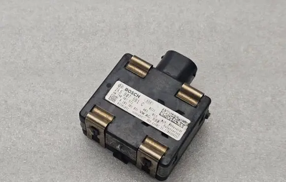 Volkswagen Caddy Distronic sensor radar 2K5907561C
