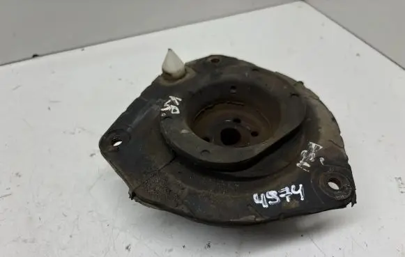 Renault Megane II Front coil spring rubber mount 8200222463