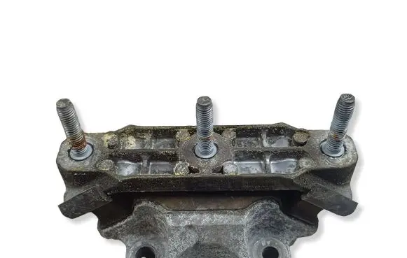 Jeep Grand Cherokee WL Gearbox mount 68375820AB