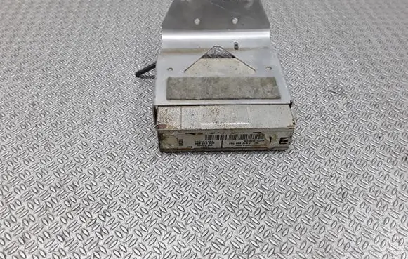 Audi A8 S8 D2 4D GPS navigation control unit/module 4D0919894