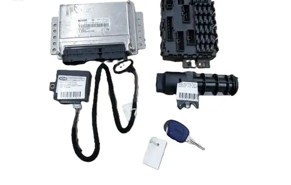 Fiat Multipla Engine ECU kit and lock set 0281010334 55181337