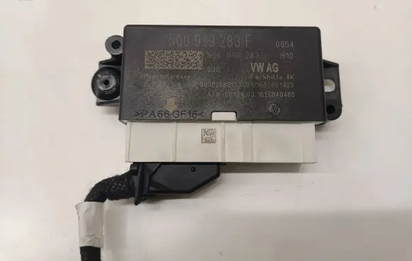 Audi TT TTS RS Mk3 8S Parking PDC control unit/module 5Q0919283F