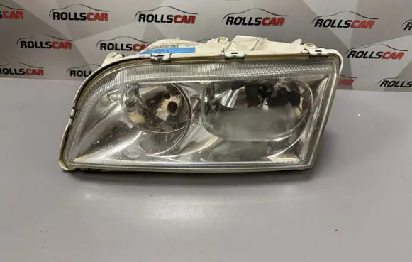 Volvo S40, V40 Headlight/headlamp 30899682