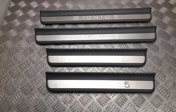 Hyundai Ioniq 5 Front sill (body part) 85874GI000