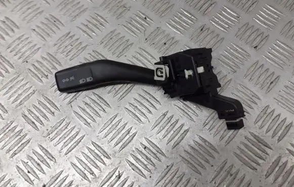 Volkswagen Golf V Indicator stalk 1K0953513