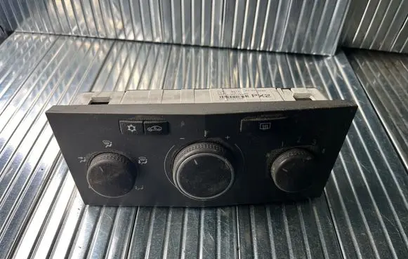Opel Astra H Climate control unit 13201300 21032006 901512410005