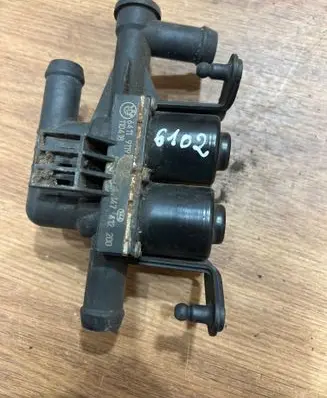 BMW 5 F10 F11 Coolant heater control valve 9119164 110418