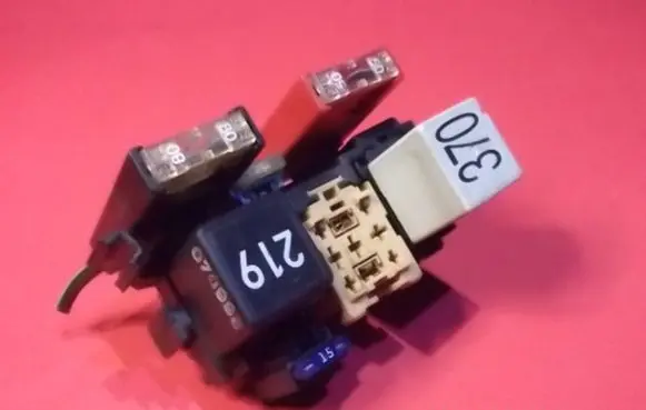 Audi A6 S6 C5 4B Fuse box set 8A0937530