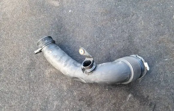 BMW 4 F32 F33 Turbo air intake inlet pipe/hose 7602651 0514721 0737810