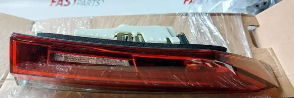 BMW M4 G82 G83 Tailgate rear/tail lights 63217477610