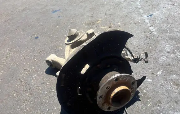 BMW X6 E71 Rear wheel hub spindle/knuckle
