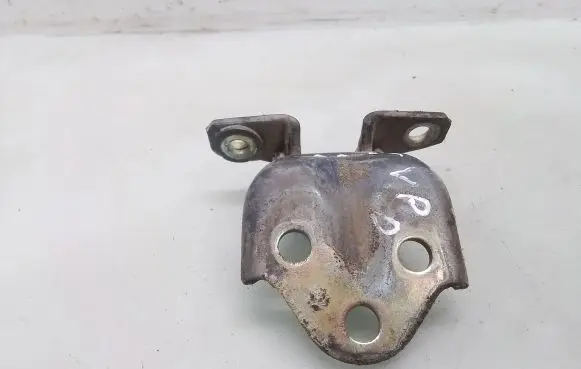 Mitsubishi Pajero Sport I Front door upper hinge