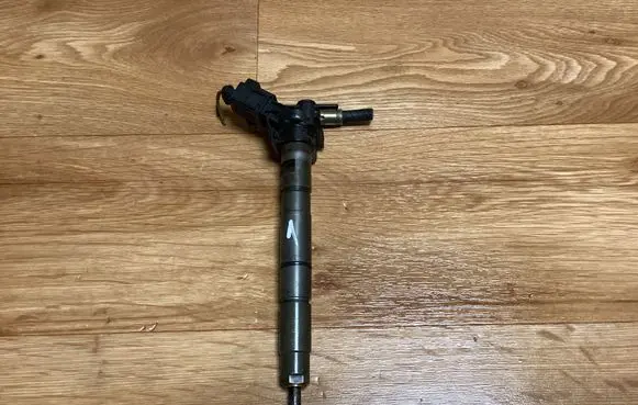 Audi A6 S6 C6 4F Fuel injector 059130277R 050406 0445115010