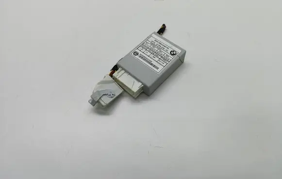 BMW 5 E60 E61 Air suspension control unit module (rear) 6784314 678431401 37146784314