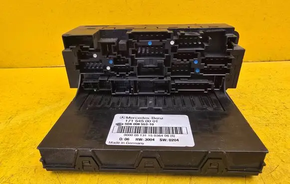 Mercedes-Benz SLK R171 SAM control unit 1715450001 5DK00855310
