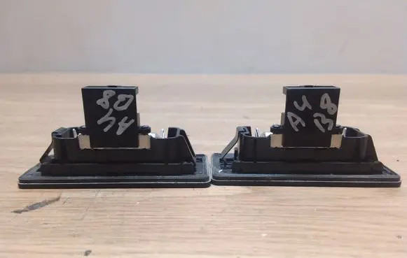 Audi A4 S4 B8 8K Number plate light 8T0943021