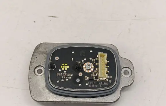 Ford Kuga III LED ballast control module 90166531B