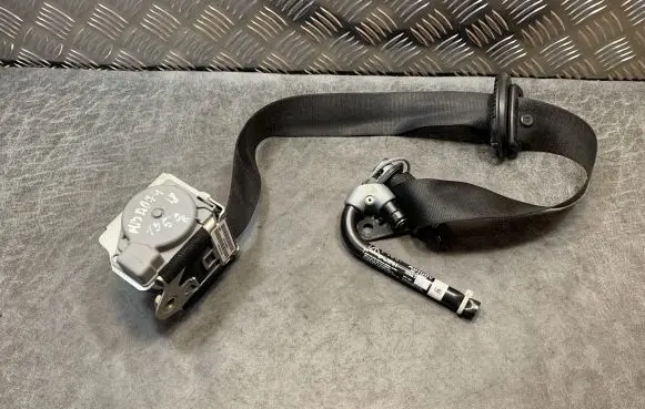 BMW X5 E70 Front seatbelt S2716104606N