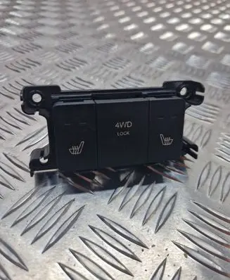 Hyundai Santa Fe Seat heating switch