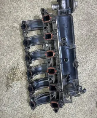 BMW 5 E39 Intake manifold 7789247 7789329 7789287