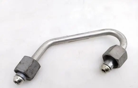 Fuel injector supply line/pipe