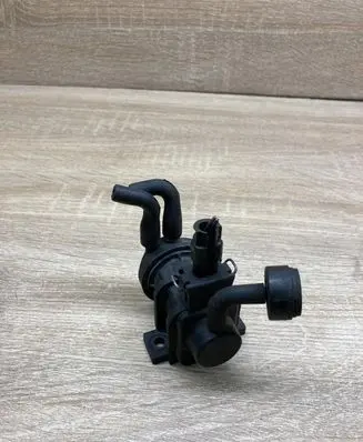 Opel Astra J Vacuum valve 09158200