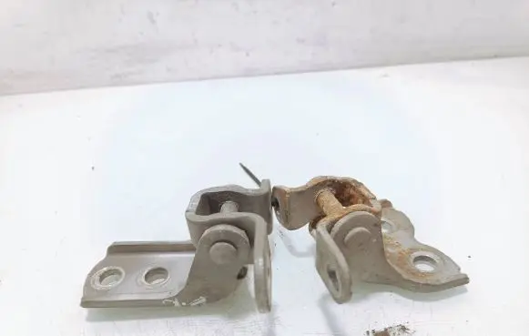 Front door hinge set