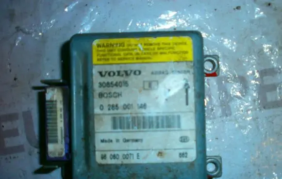Volvo S40, V40 Airbag control unit/module 30611294F 0285001147