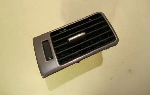 Audi A6 S6 C5 4B Dashboard side air vent grill/cover trim 4B1820901